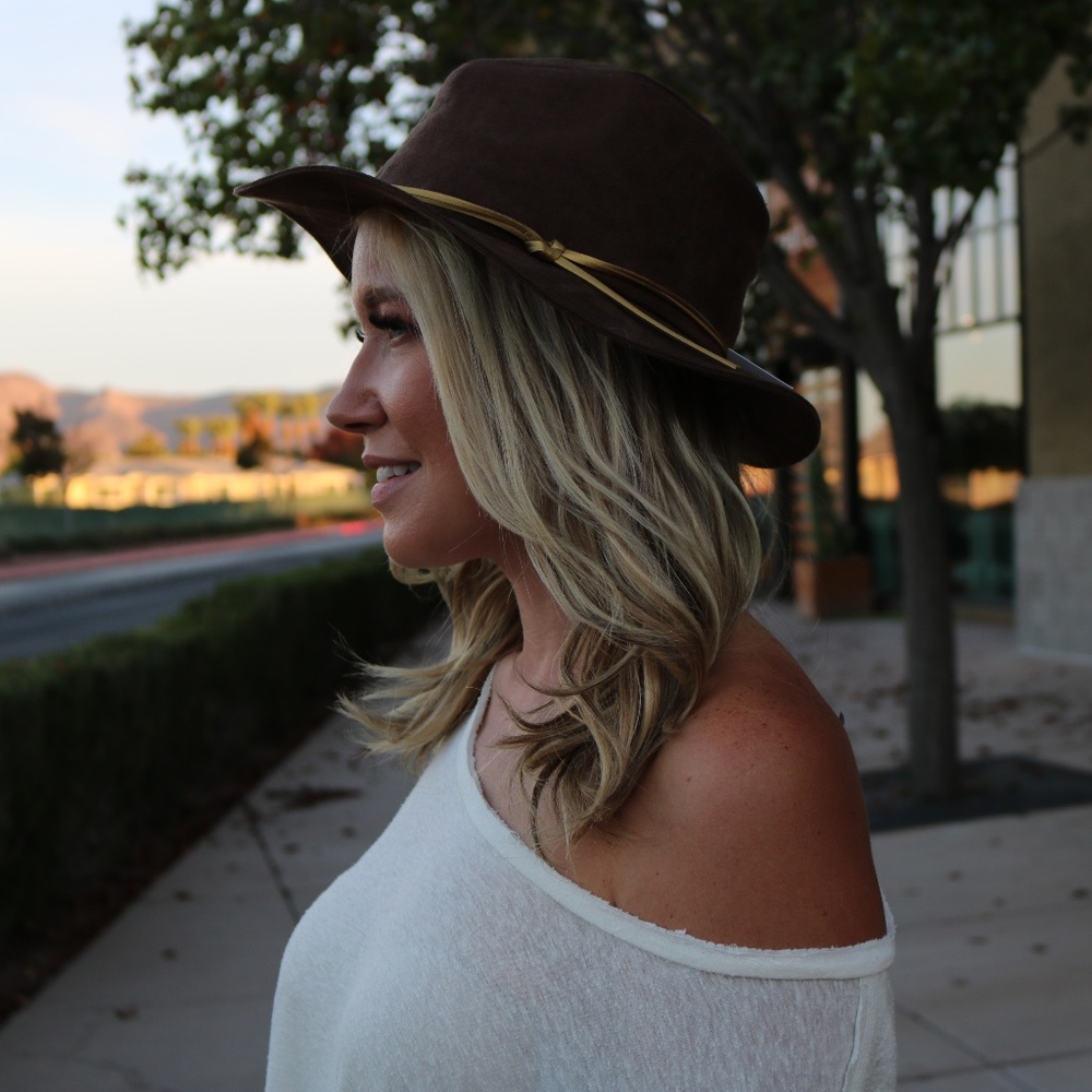 Stunning Panama faux suede hat - Picture 2 of 7
